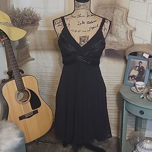 S. L. Fashions Dress Size 6